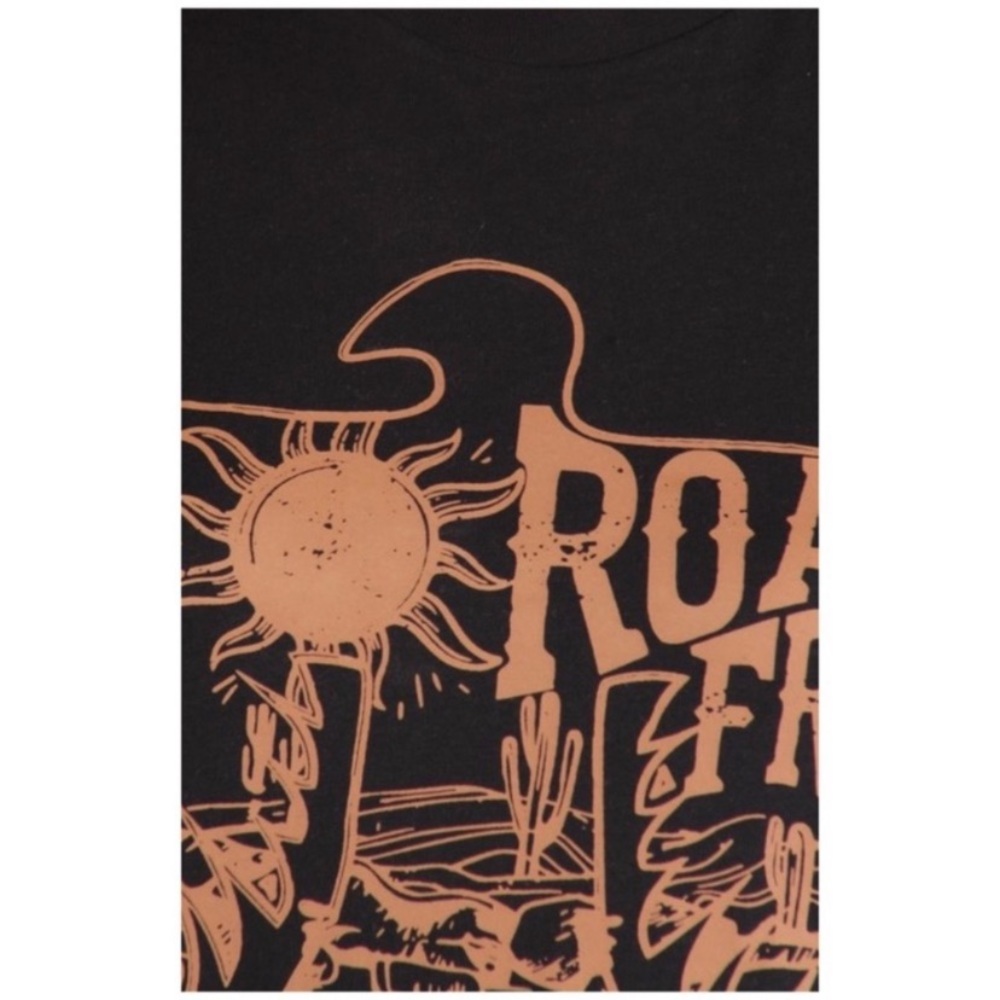 SOLD OUT CLEARANCE Black Roam Free Bella Graphic Western Desert Tee - Picture 5 of 6